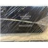 Image 5 : AS NEW QUEENSIZE LOGAN AND COVE PINNACLE MATTRESS