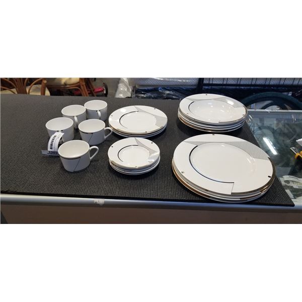 MISAKA HK228 ANGLES GOLD FINE CHINA SET