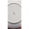 Image 5 : 40 PIECES OF ROYAL DOULTON NAPLES PLATINUM FINE BONE CHINA