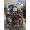 Image 2 : LARGE BAG OF MISC JEWELRY, PIECES AND PARTS