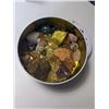 Image 2 : TIN W/ NATURAL STONES
