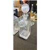 Image 4 : 2 CRYSTAL DECANTERS, NAPKIN HOLDERS AND MINI GLASSES