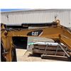 Image 17 : Caterpillar CAT 303.5C Mini Excavator  (Starts & Runs - See Video)