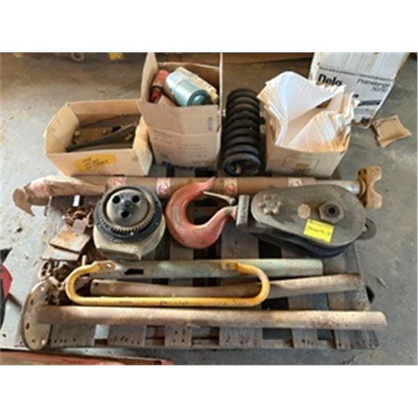 Misc pallet - block n tackle