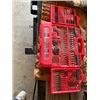 Image 1 : red tool set