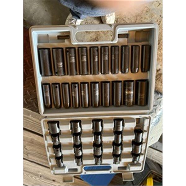 Impact socket set