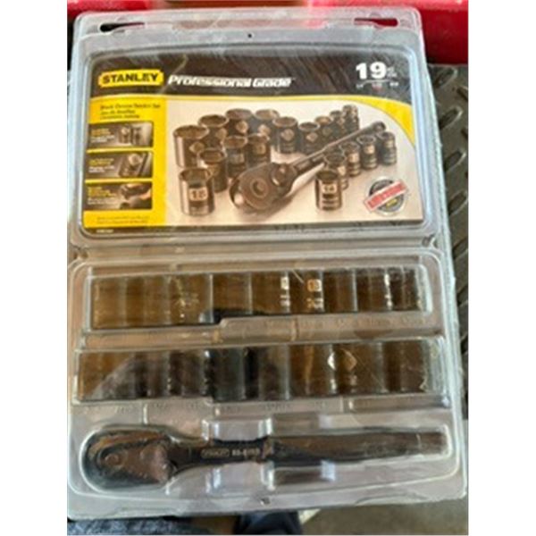 New - socket set