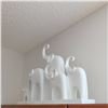 Image 5 : Luckey Elephants Porcelain Decorative Piece