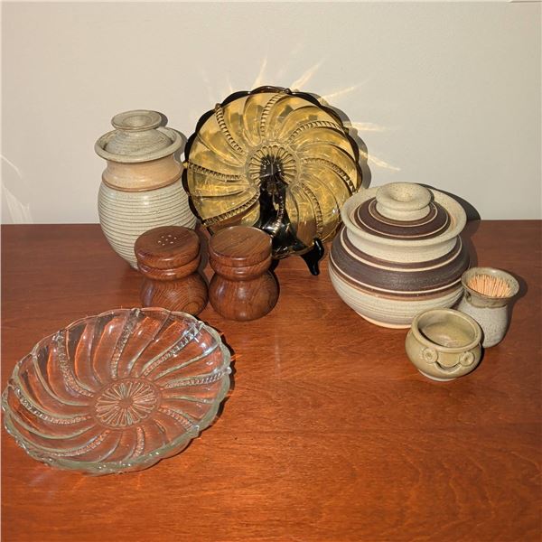 Pottery and Glass Tableware Collection