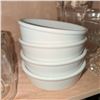 Image 3 : Entertainer's Essentials Assorted Servingware