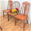 Image 2 : 3 Antique Spindle Chairs
