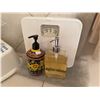 Image 2 : Bathroom Decor, Scale, Stool, Clock, Soap, &