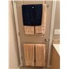 Image 2 : Elegant Bathroom Towels with Design