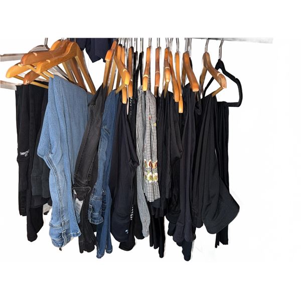 Size 6 Medium Capri Dress and Yoga/