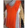 Image 15 : Medium Tops, Long and Short Sleeves