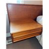 Image 4 : Teak Queen Bed with Built-In Side Tables