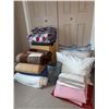 Image 2 : Linens, Blankets, and Laundry Hamper