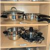 Image 3 : Stainless Steel Cookware Collection w/ Lids