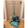 Image 2 : Decorative Vase, Candle Holder, and Jewelry Box Set. Teal Tiffany Green