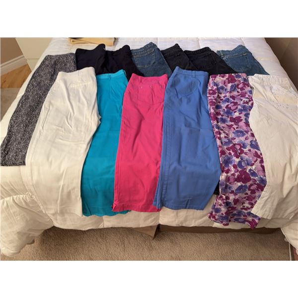 Women's Pants and Jeans Lot Size Medium-Large