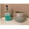 Image 5 : Bathroom Decor and Textiles Assortment