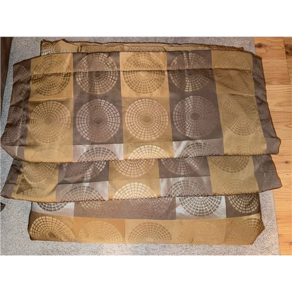 Geometric Patterned Comforter/Blanket | Queen Size Bed Spread with Pillow Shams