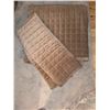 Image 1 : Queen Sized Tan Quilted Microfiber Blanket w Pillow Shams