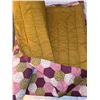 Image 3 : Handmade Quilt with Patterned Fabric