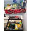 Image 1 : Kitchen Utility Lot with Foil and Wraps