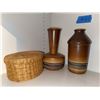 Image 5 : Ceramic, Metal, and Art Objects