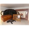 Image 1 : Decorative Objects and Artwork Lot