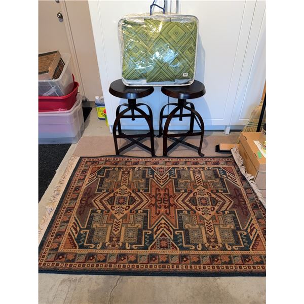 Geometric Pattern Area Rug with Fringe