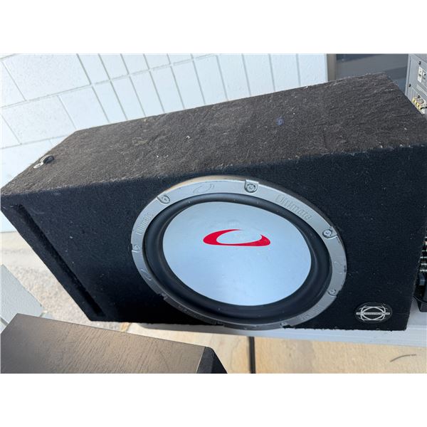 Base works speaker