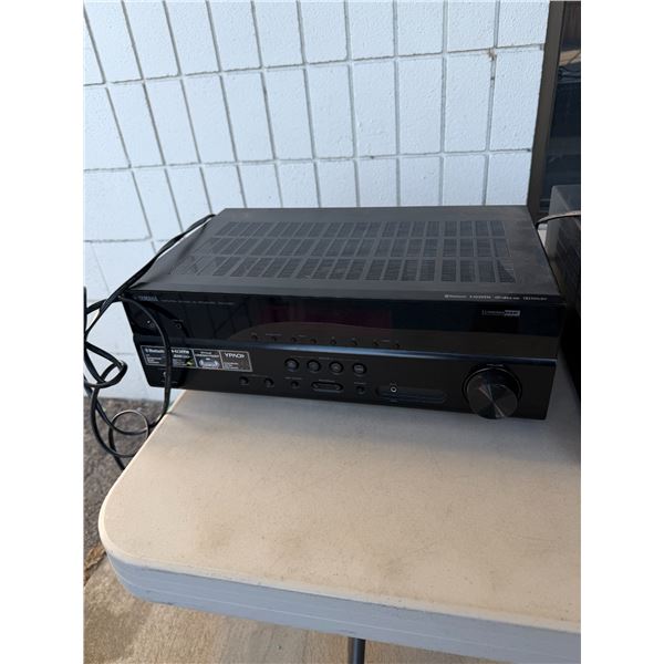 Yamaha natural sound AV receiver RX – V381