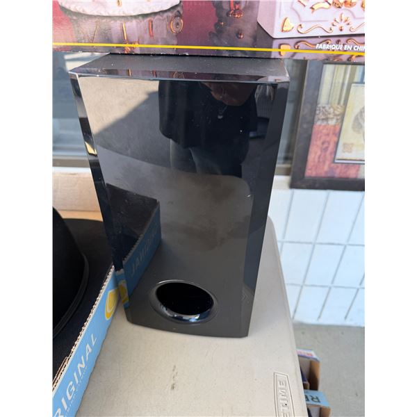 LG speaker