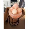 Image 1 : Salt lamp, decor