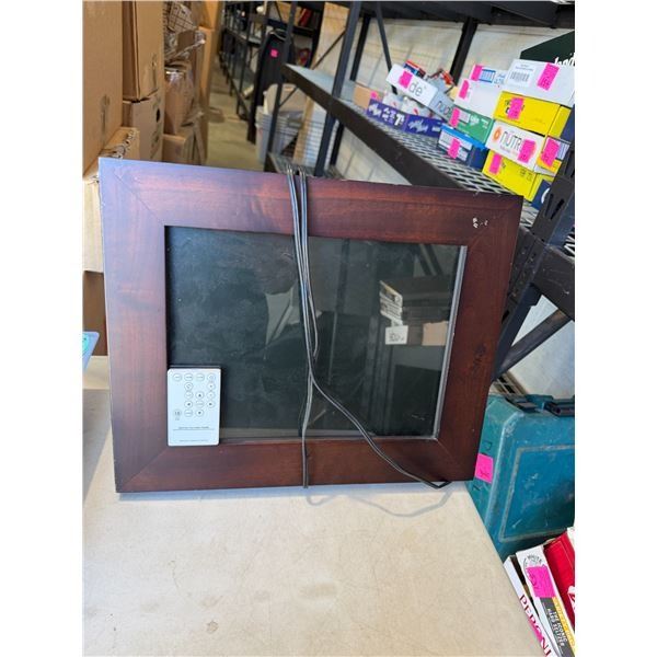 Digital picture frame
