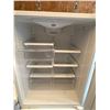 Image 4 : Kenmore Refrigerator with Bottom Freezer