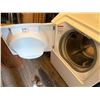 Image 5 : Maytag Neptune Front-Load Washer & Dryer Set