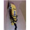 Image 1 : Orbital Detail Sander