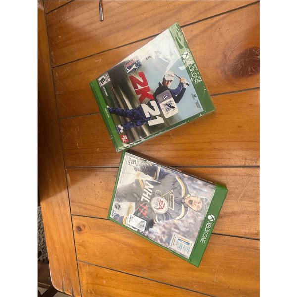 Xbox One Sports Game Lot – NHL 17 & PGA Tour 2K21