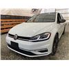 Image 2 : PARKSVILLE - 2018 VOLKSWAGEN GOLF  WHITE 81188 KMS - D268416