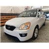 Image 2 : PARKSVILLE - 2011 KIA RONDO WHITE 148314 KMS - D334477