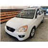 Image 3 : PARKSVILLE - 2011 KIA RONDO WHITE 148314 KMS - D334477