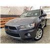 Image 1 : PARKSVILLE - 2012 MITSUBISHI OUTLANDER GREY 223823 KMS - D605034