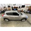 Image 13 : PARKSVILLE - 2012 NISSAN JUKE GREY 168828 KMS - D106634