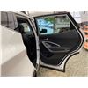 Image 41 : PARKSVILLE - 2015 HYUNDAI SANTA FE SPORT WHITE 173201 KMS - B244883