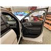 Image 37 : PARKSVILLE - 2013 FORD EXPLORER WHITE 242410 KMS - DA31669