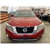 Image 6 : PARKSVILLE - 2015 NISSAN PATHFINDER RED 161921 KMS - D620180