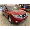 Image 9 : PARKSVILLE - 2015 NISSAN PATHFINDER RED 161921 KMS - D620180